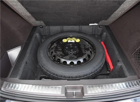 奔驰GLE 2019款 GLE 320 4MATIC 动感型臻藏版 其他细节类   备胎