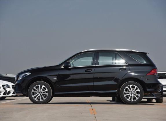 奔驰GLE 2019款 GLE 320 4MATIC 动感型臻藏版 外观   正侧