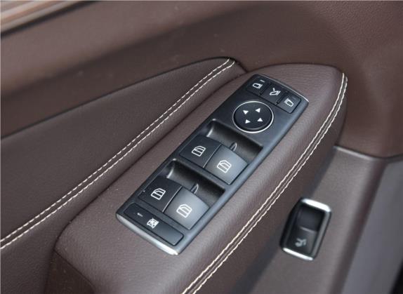 奔驰GLE 2019款 GLE 320 4MATIC 动感型臻藏版 车厢座椅   门窗控制