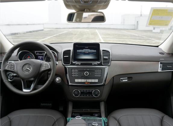 奔驰GLE 2019款 GLE 400 4MATIC 臻藏版(特殊配置) 中控类   中控全图