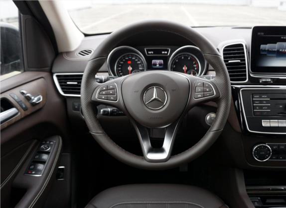 奔驰GLE 2019款 GLE 400 4MATIC 臻藏版(特殊配置) 中控类   驾驶位
