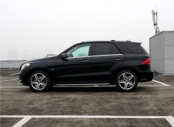 奔驰GLE 2019款 GLE 400 4MATIC 臻藏版(特殊配置) 外观   正侧
