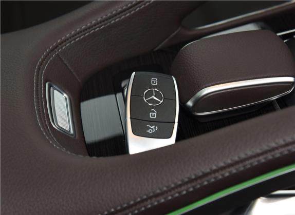 奔驰GLE 2020款 GLE 350 4MATIC 时尚型 其他细节类   钥匙