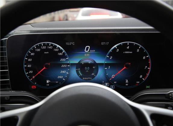 奔驰GLE 2020款 GLE 350 4MATIC 动感型特别版 中控类   仪表盘