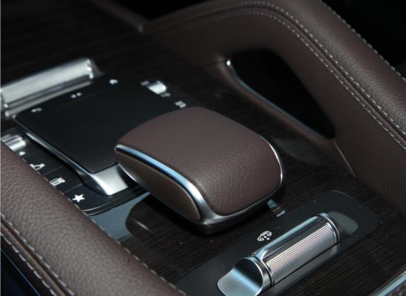 奔驰GLE 2021款 GLE 350 4MATIC 时尚型 中控类   挡把