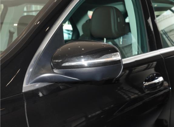 奔驰GLE 2021款 GLE 350 4MATIC 豪华型 外观细节类   外后视镜