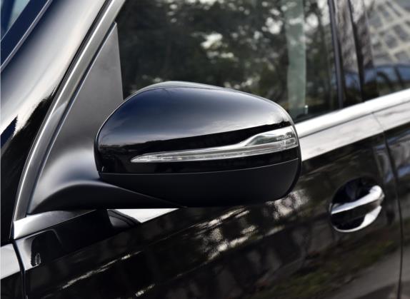 奔驰GLE 2021款 GLE 450 4MATIC 动感型 外观细节类   外后视镜