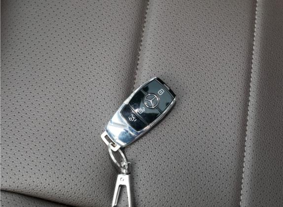 奔驰GLE 2021款 GLE 450 4MATIC 时尚型 其他细节类   钥匙