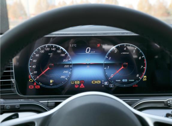 奔驰GLE 2021款 GLE 450 4MATIC 时尚型 中控类   仪表盘