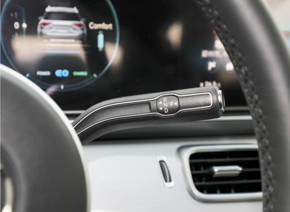 奔驰GLE 2021款 GLE 450 4MATIC 时尚型 中控类   挡把