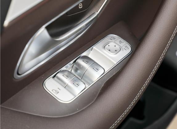奔驰GLE 2021款 GLE 450 4MATIC 时尚型 车厢座椅   门窗控制