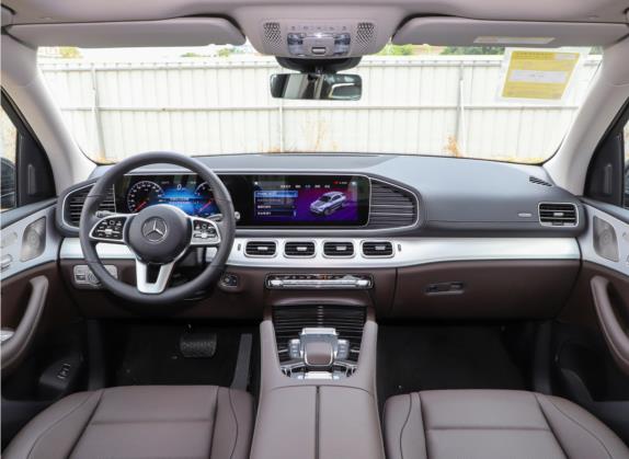 奔驰GLE 2022款 GLE 450 4MATIC 动感型 中控类   中控全图