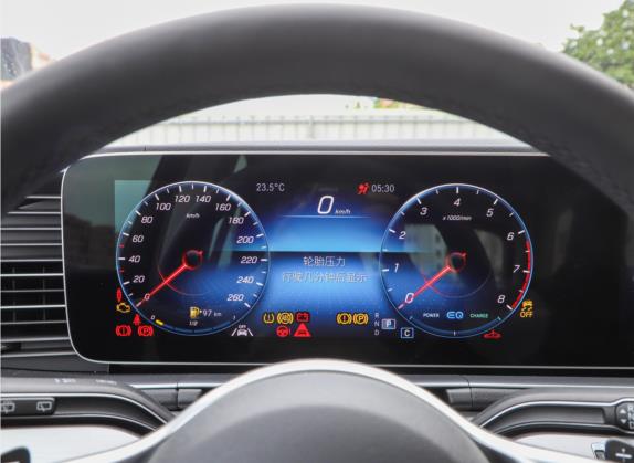 奔驰GLE 2022款 GLE 450 4MATIC 动感型 中控类   仪表盘
