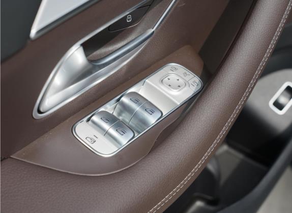 奔驰GLE 2022款 改款 GLE 450 4MATIC 动感型 车厢座椅   门窗控制