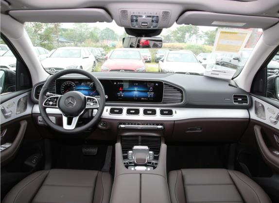 奔驰GLE 2022款 改款 GLE 450 4MATIC 时尚型 中控类   中控全图