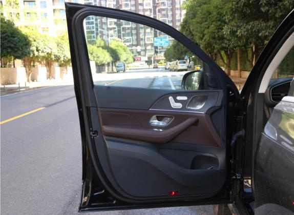奔驰GLE 2022款 改款 GLE 450 4MATIC 豪华型 车厢座椅   前门板