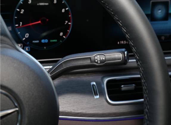 奔驰GLE 2022款 改款 GLE 450 4MATIC 豪华型 中控类   挡把
