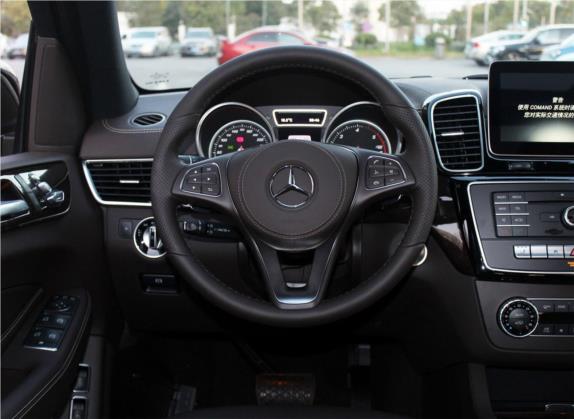 奔驰GLS 2016款 GLS 350d 4MATIC 中控类   驾驶位