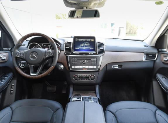 奔驰GLS 2016款 GLS 500 4MATIC 中控类   中控全图
