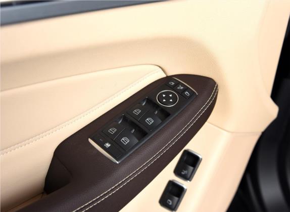 奔驰GLS 2016款 GLS 400 4MATIC动感型 车厢座椅   门窗控制