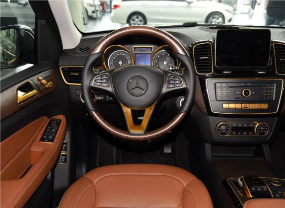 奔驰GLS 2016款 GLS 400 4MATIC豪华型 中控类   驾驶位
