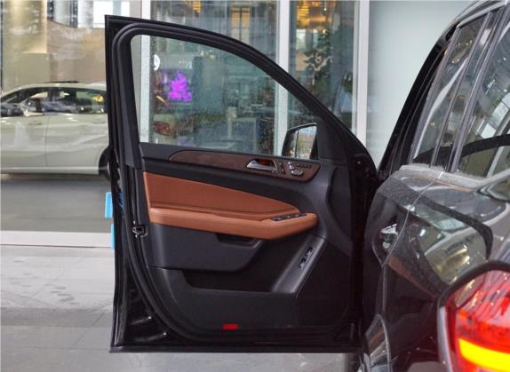 奔驰GLS 2017款 GLS 400 4MATIC豪华型 车厢座椅   前门板