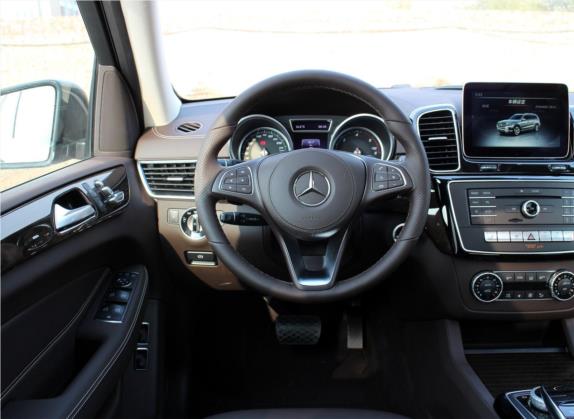 奔驰GLS 2018款 GLS 350d 4MATIC 中控类   驾驶位