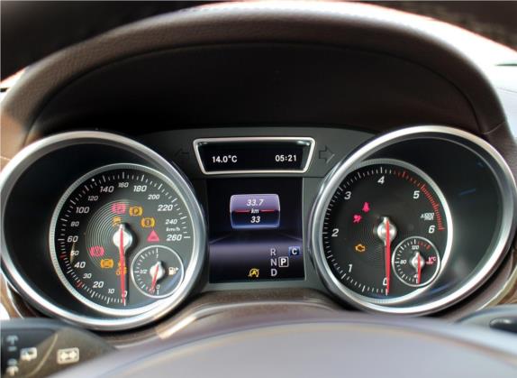 奔驰GLS 2018款 GLS 350d 4MATIC 中控类   仪表盘
