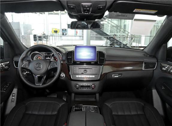 奔驰GLS 2018款 GLS 400 4MATIC动感型 中控类   中控全图