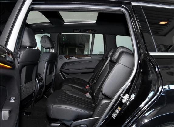 奔驰GLS 2018款 GLS 400 4MATIC动感型 车厢座椅   后排空间