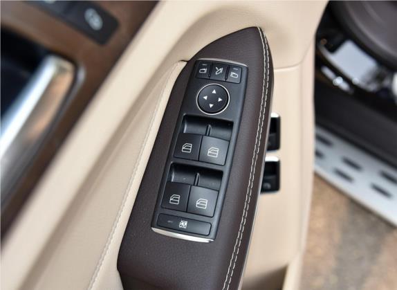 奔驰GLS 2018款 GLS 500 4MATIC 车厢座椅   门窗控制