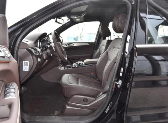 奔驰GLS 2018款 改款 GLS 320 4MATIC 车厢座椅   前排空间