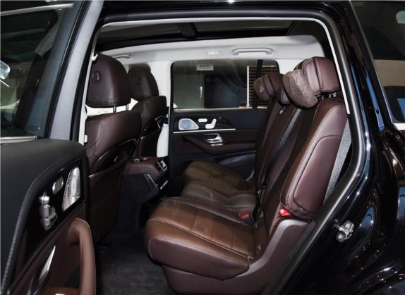 奔驰GLS 2021款 GLS 450 4MATIC 时尚型 车厢座椅   后排空间