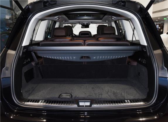 奔驰GLS 2021款 GLS 450 4MATIC 时尚型 车厢座椅   后备厢