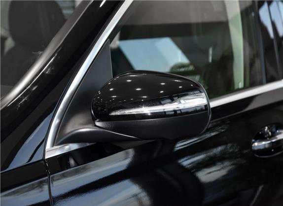 奔驰GLS 2021款 GLS 450 4MATIC 时尚型 外观细节类   外后视镜