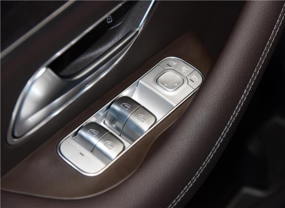 奔驰GLS 2021款 GLS 450 4MATIC 时尚型 车厢座椅   门窗控制