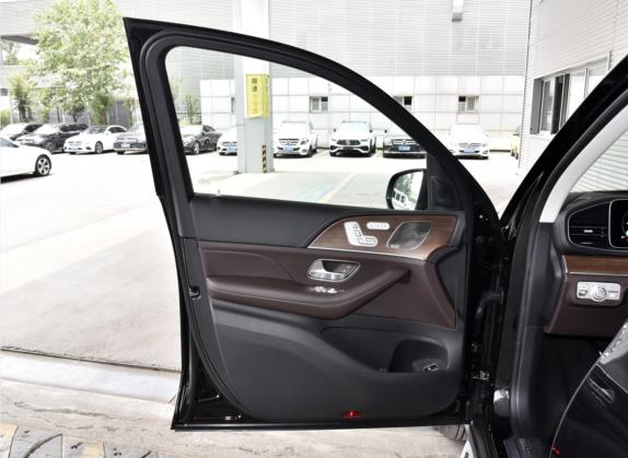 奔驰GLS 2021款 改款 GLS 450 4MATIC 豪华型 车厢座椅   前门板