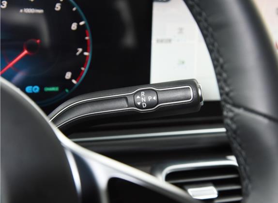 奔驰GLS 2022款 GLS 450 4MATIC 时尚型 中控类   挡把