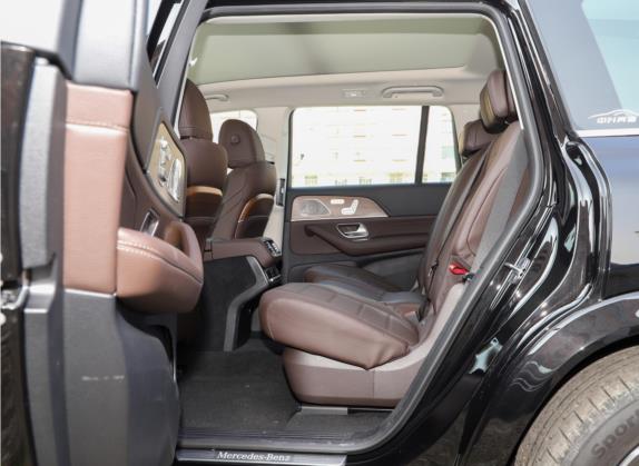 奔驰GLS 2022款 GLS 450 4MATIC 豪华型 车厢座椅   后排空间