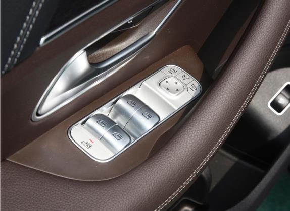 奔驰GLS 2022款 改款 GLS 450 4MATIC 时尚型 车厢座椅   门窗控制