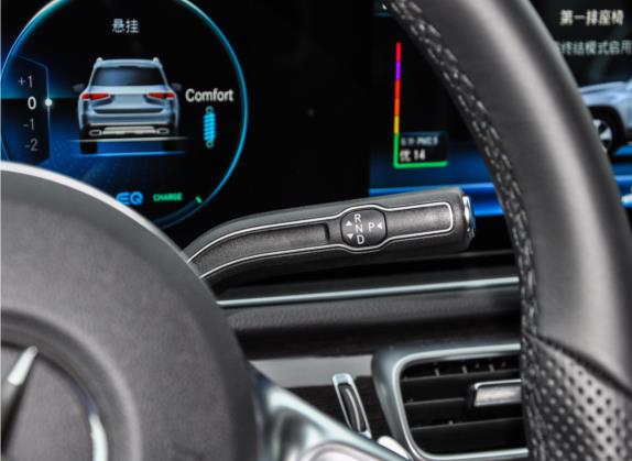 奔驰GLS 2022款 改款二 GLS 450 4MATIC 时尚型 中控类   挡把