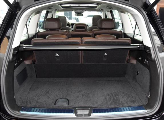 奔驰GLS 2022款 改款二 GLS 450 4MATIC 豪华型 车厢座椅   后备厢