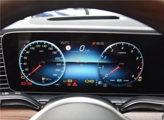 奔驰GLS 2022款 改款二 GLS 450 4MATIC 豪华型 中控类   仪表盘