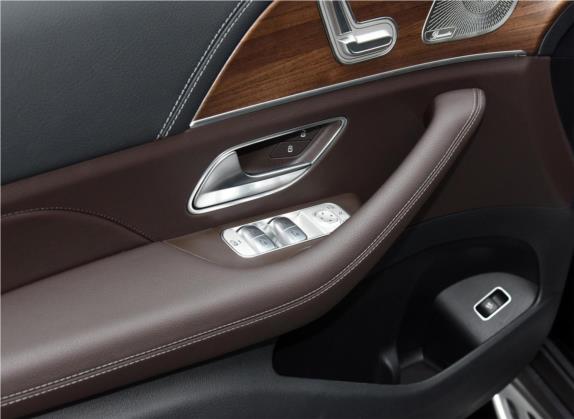 奔驰GLS 2022款 改款二 GLS 450 4MATIC 豪华型 车厢座椅   门窗控制