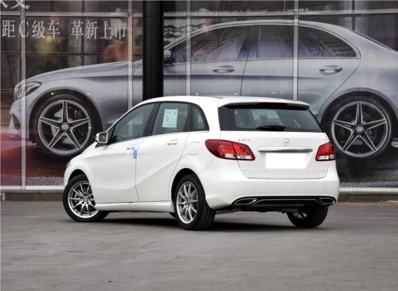 奔驰B级 2015款 B 200 动感型 外观   斜后