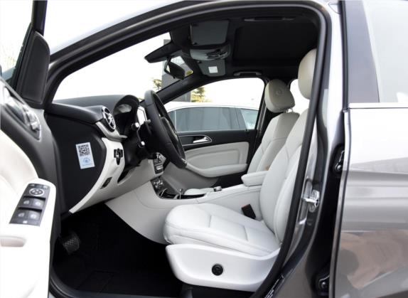 奔驰B级 2015款 B 200 时尚型 车厢座椅   前排空间