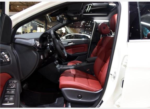 奔驰B级 2016款 B 200 臻藏版 车厢座椅   前排空间