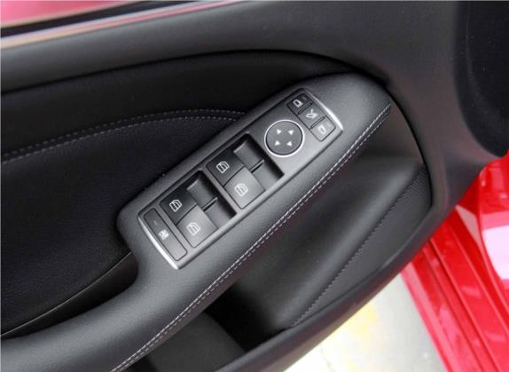 奔驰B级 2018款 B 200 豪华型 车厢座椅   门窗控制