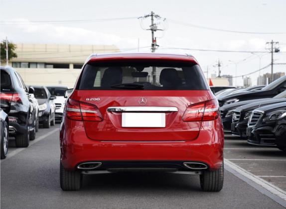 奔驰B级 2019款 B 200 豪华型 外观   正后