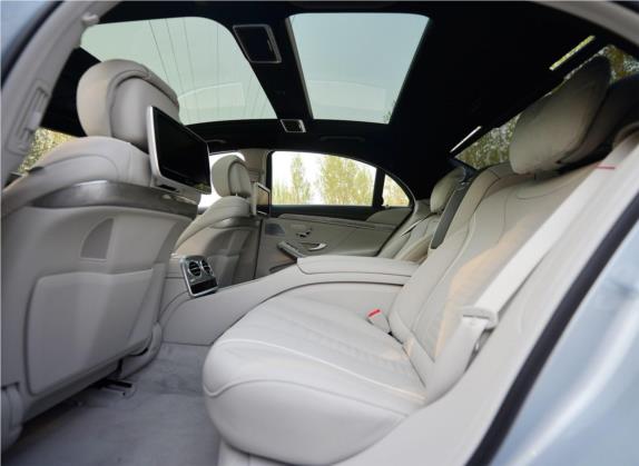 奔驰S级新能源 2016款 S 500 e L 车厢座椅   后排空间